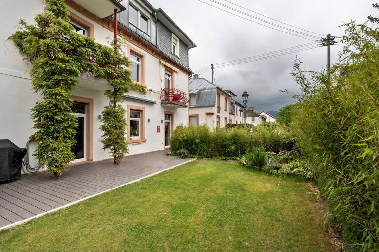 Apartment with yard | Garden view | Perfect for remote work — photo 4