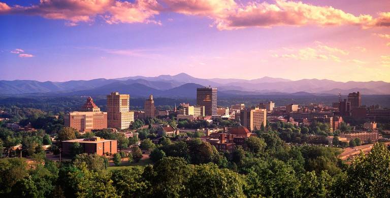 Shelley's Asheville Getaway Luxury Downtown Asheville Condo Walkable Location — photo 5