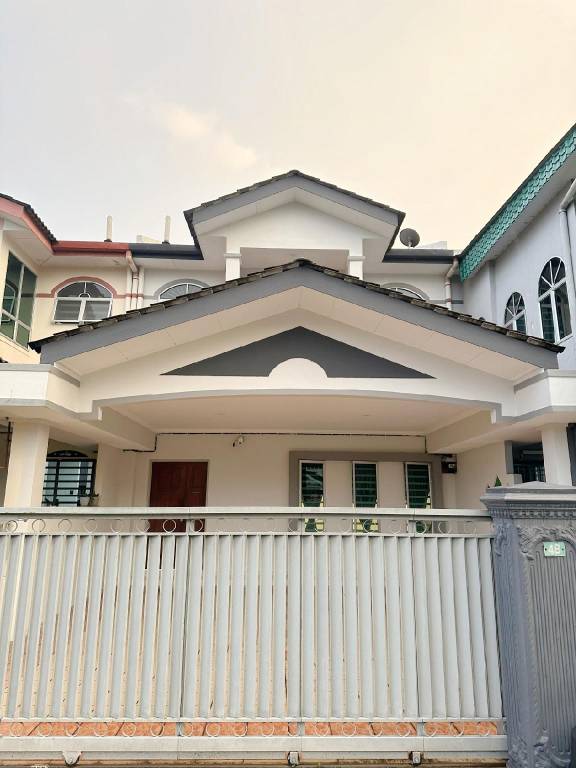House  Taman Hong Kong