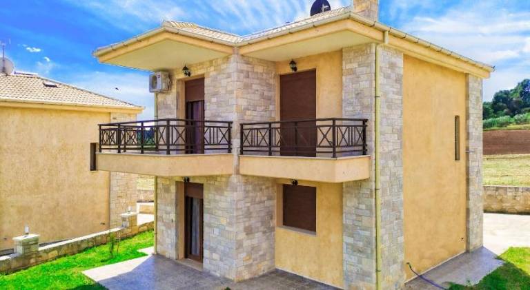 New build cozy maisonette in Nea Fokea, Chalkidiki - fevillas-com in Kas