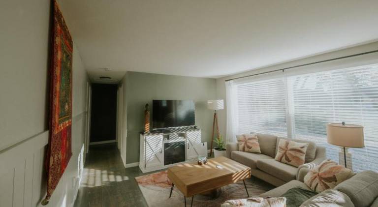Modern Farmhouse Retreat with Hot Tub, Sauna & Cold Plunge — photo 2