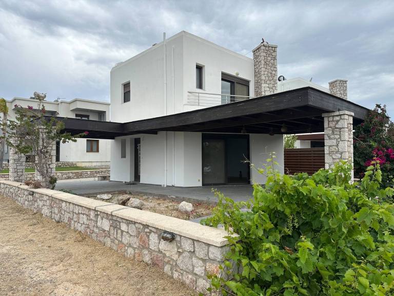 Child-friendly charming villa with yard & barbeque | Garden view | Next to the beach | Dogs allowed — photo 4