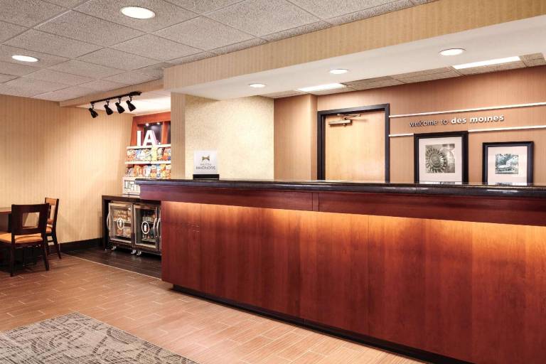 Hampton Inn Des Moines-Airport — photo 4
