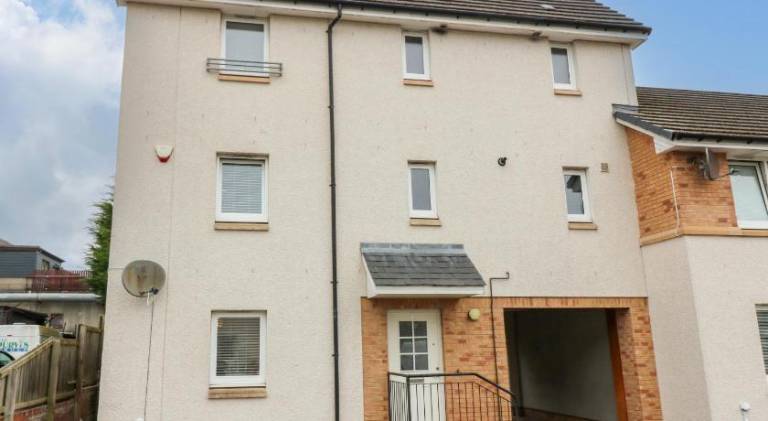 House with 4 rooms for 7 persons in Dundee