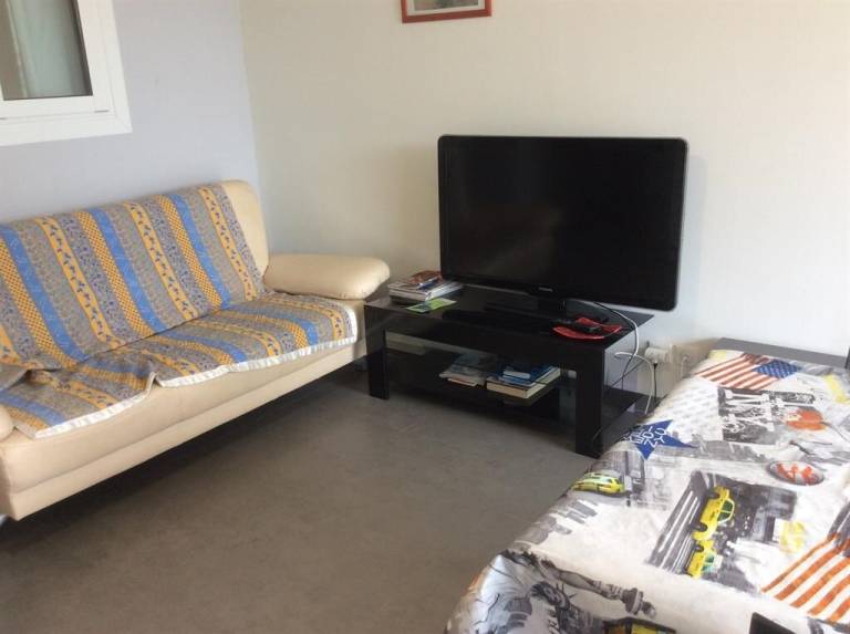 Fully equipped charming villa with garden & grill | City view | Beach nearby | Pets are welcome — photo 4