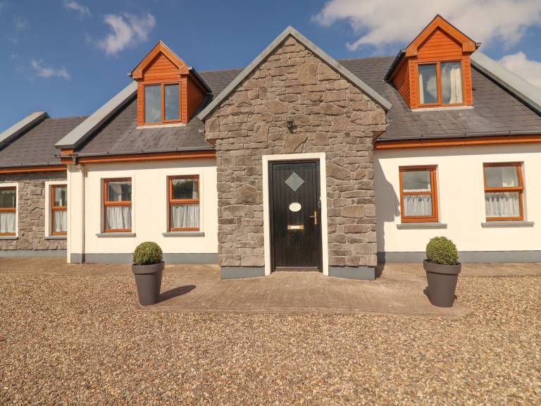 Cottage Ballymackea More