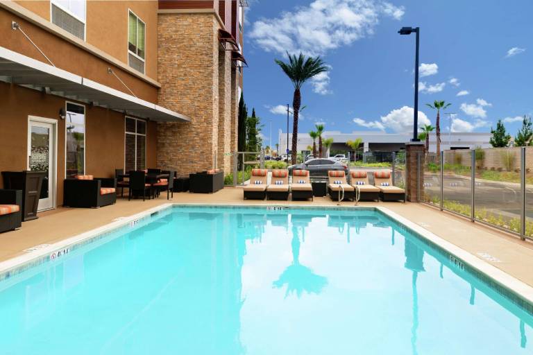 Hampton Inn & Suites Buena Park — photo 4