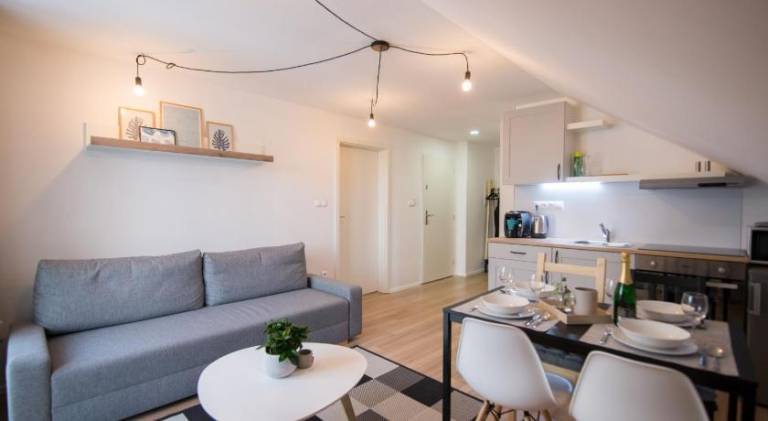 Rental apartment with garden, grill & patio in Liptovsky Mikulas