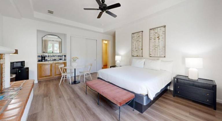 Rental apartment with pool & hot tub | Suitable for remote work — photo 2
