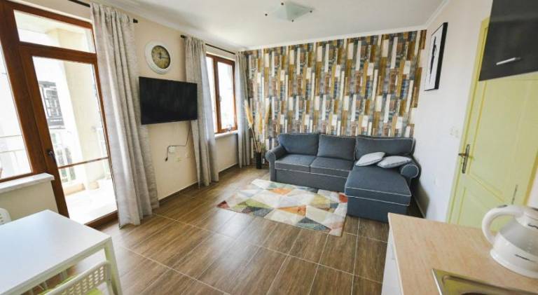 Nice holiday apartment with pool & patio | Beach nearby | Dogs allowed — photo 2