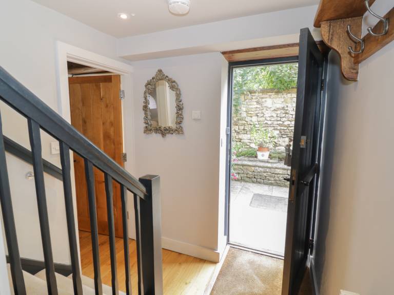 Children-friendly cottage with yard | Pets allowed — photo 3