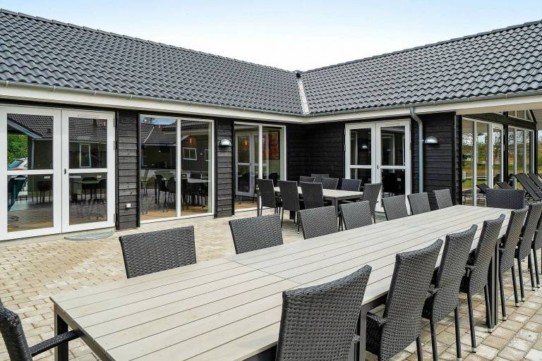 Fully equipped house with pool, sauna & patio | Dogs allowed — photo 3