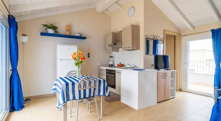 Holiday apartment with terrace — photo 5
