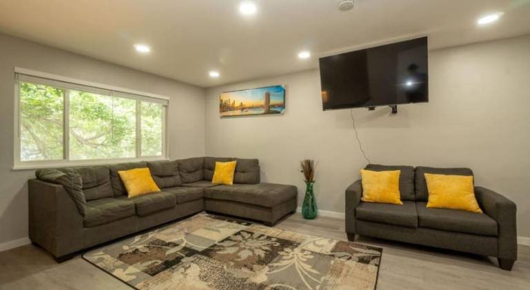 House with 2 rooms for 8 persons in Wheat Ridge, CO