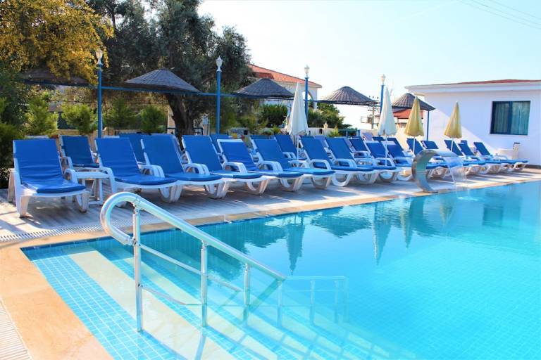 Bed & Breakfast  Didim