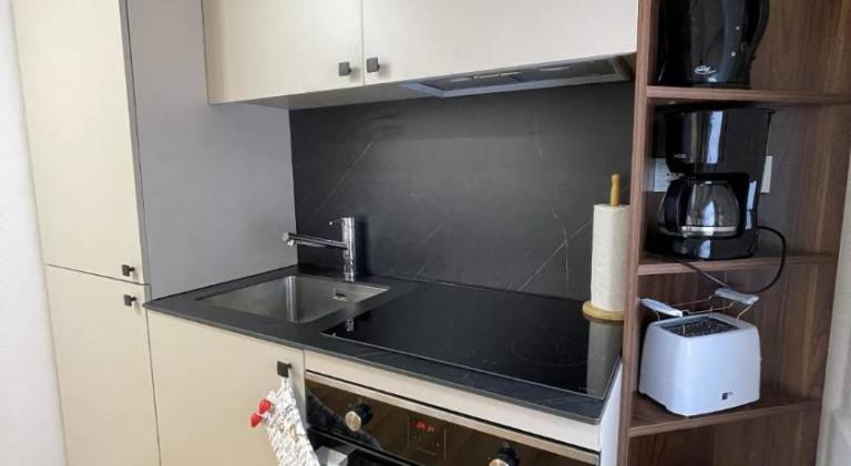 Pleasant apartment with patio | Dogs allowed — photo 3