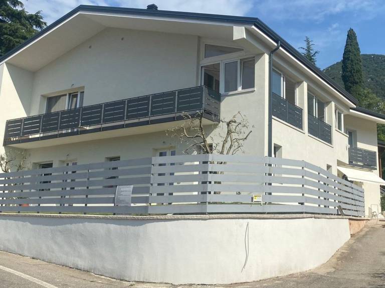 Ferienwohnung mit Hund in Caprino Veronese f&uuml;r max. 4 Personen