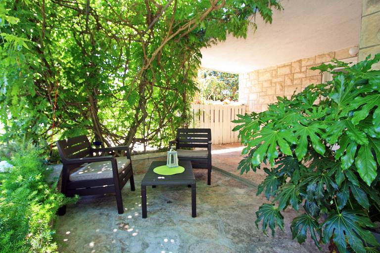 Apartment  Sutivan