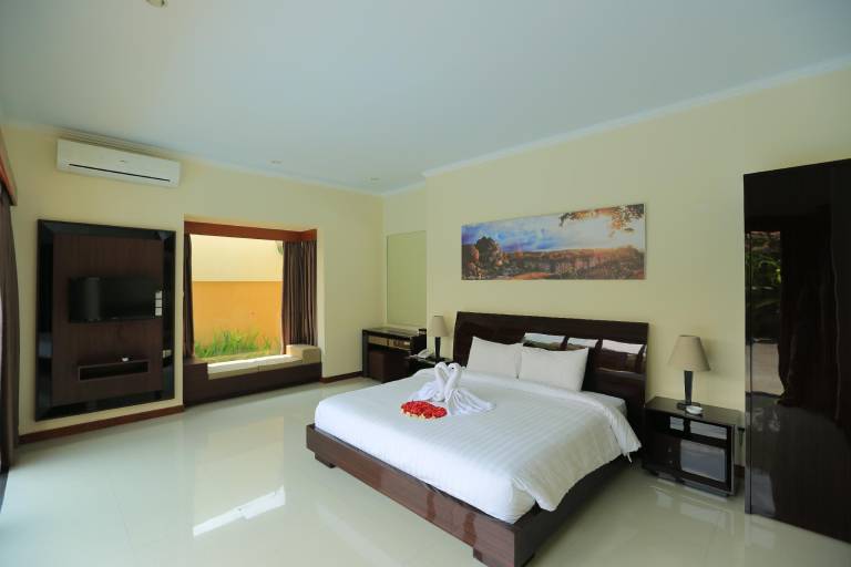 Private Pool Villa at Seminyak Kunti — photo 2