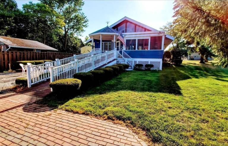 House Put-in-Bay