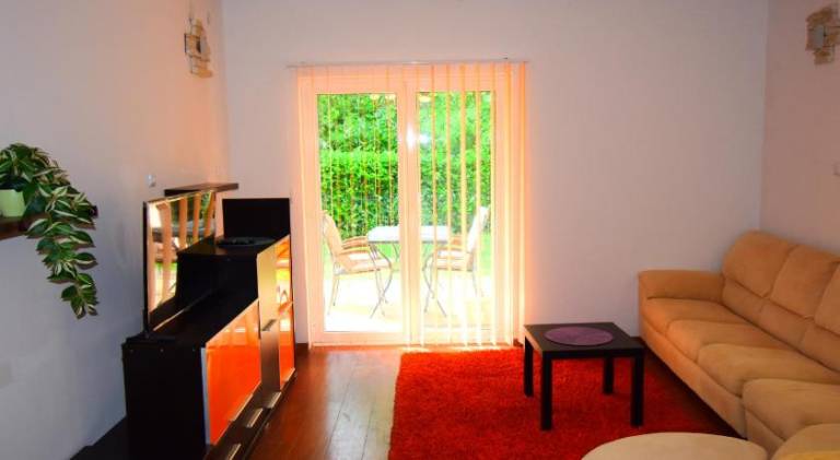 Rental apartment with 2 rooms for 4 persons — photo 2