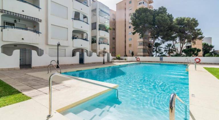 Apartment with pool | Pets allowed — photo 2