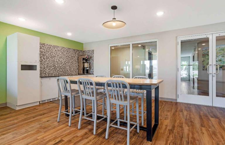 Extended Stay America Suites - Tampa - Casino Area — photo 2