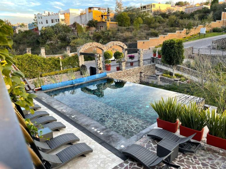 ITZAE Antigua San Miguel de Allende dog friendly in Guanajuato