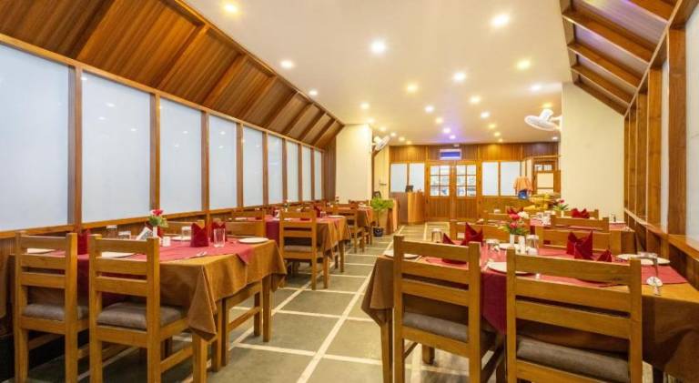 SWAGATAM INN, 5 minutes walk from Guwahati Railway Station — photo 4