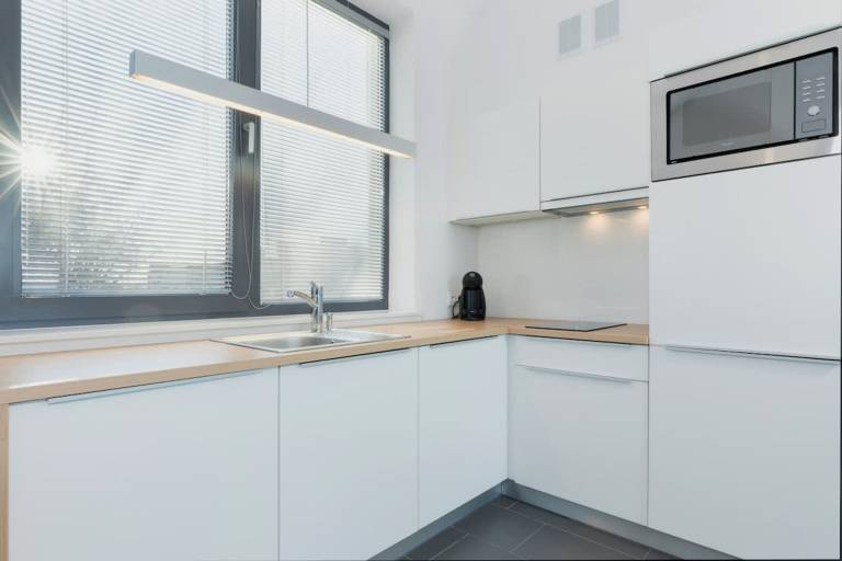 Family-oriented rental apartment with fast internet | Water view | Next to the beach | Pets are welcome — photo 4