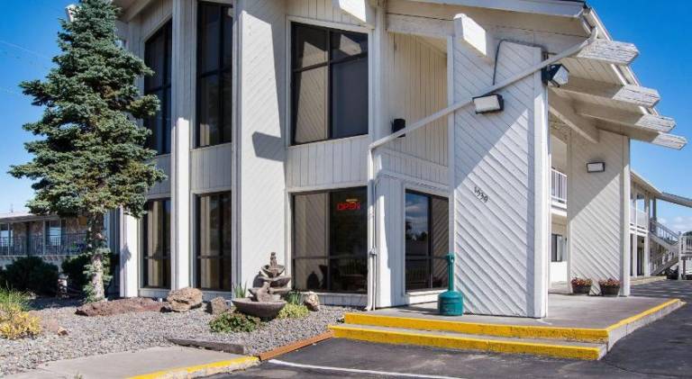 Motel 6 Madras, OR — photo 3