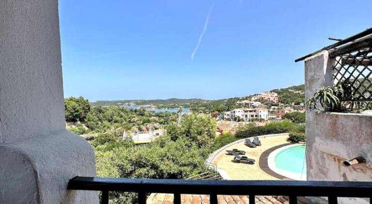 Nice apartment with pool | Close to the beach | Dogs allowed in Arzachena