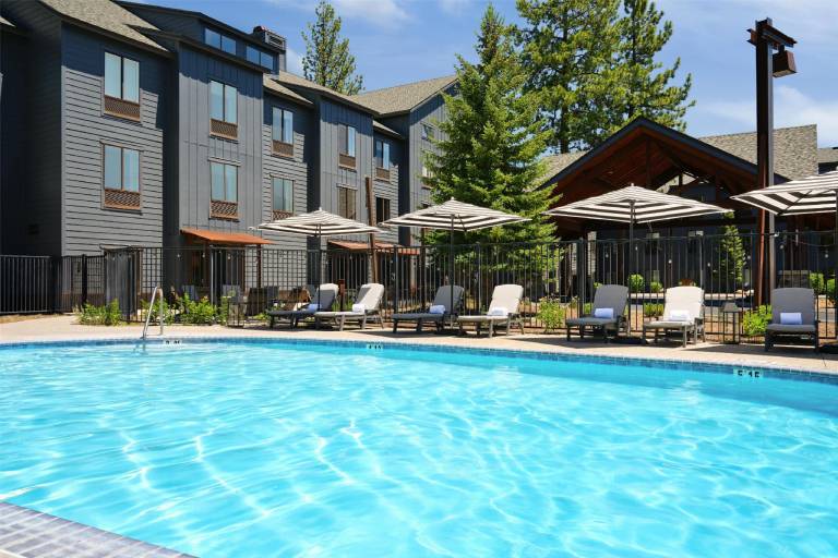 Martis Valley Lodge Truckee, Tapestry Collection by Hilton — photo 3