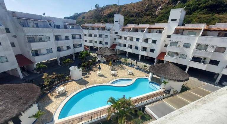 Beautiful house with pool | Next to the beach | Pets allowed in Arraial do Cabo
