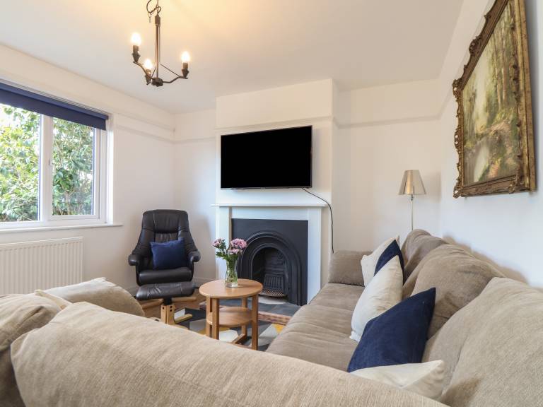 Child-friendly charming cottage with barbecue & yard | Dogs allowed — photo 2