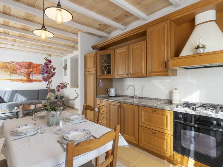Children-friendly rental apartment with barbeque, yard & terrace | Mountain view | Pets are welcome — photo 3