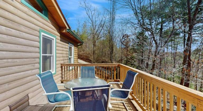 Big vacation home with jacuzzi | Pets allowed — photo 4