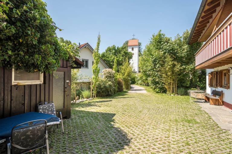 Apartment with garden, barbecue & fast internet | Garden view — photo 2