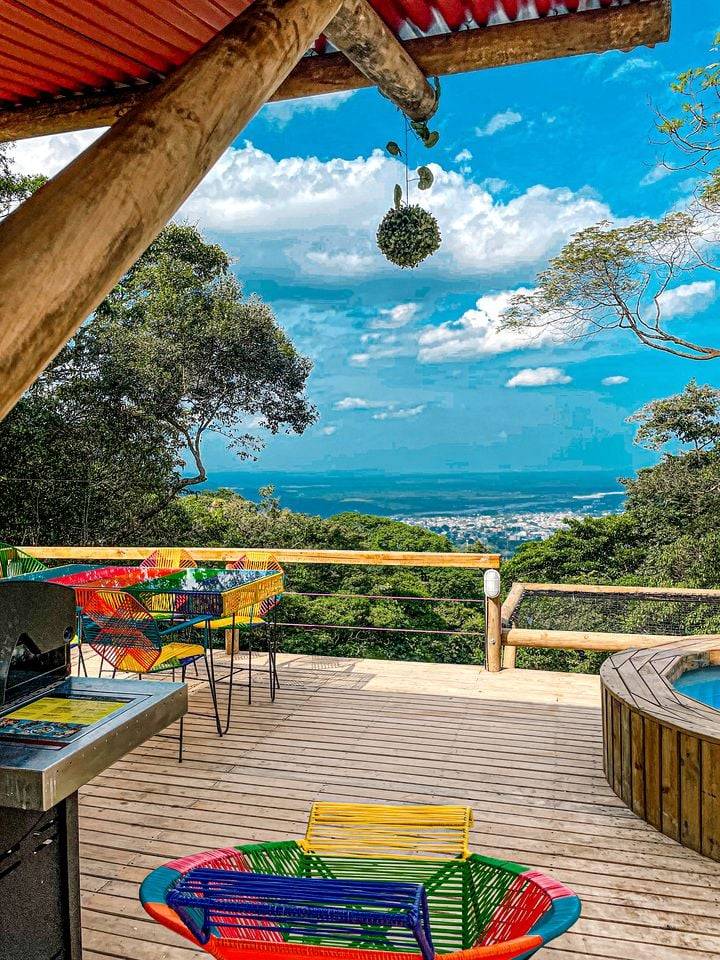Large Dome Rental with Hot Tub, Perfect for Family or Group Glamping in Colombia — photo 3