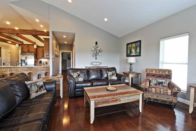 Pet-Friendly Smoky Mountain Retreat w/ Game Room! — photo 4