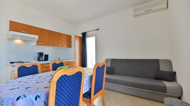 House with terrace & grill | Sea view — photo 4