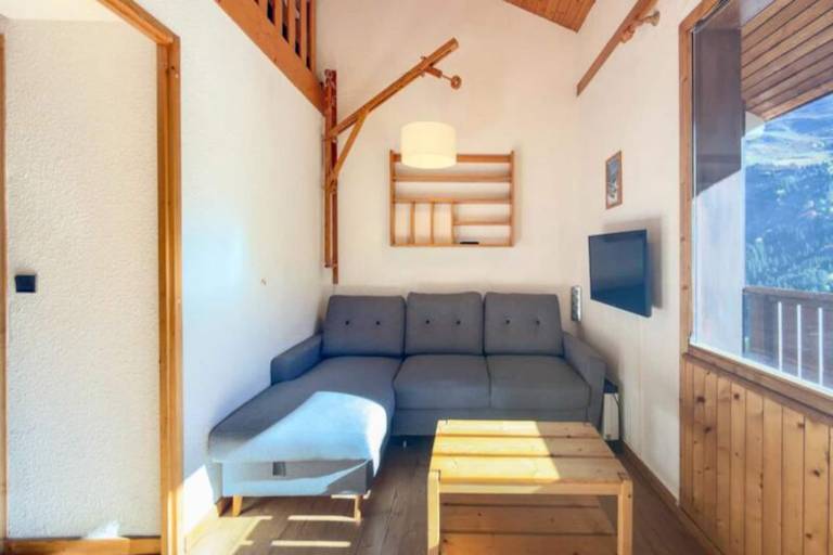 Pleasant apartment with patio | Ski nearby | Pets allowed in Les Belleville