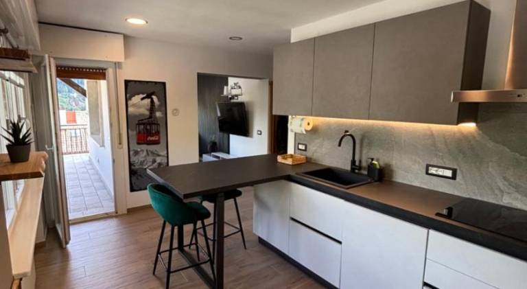 Fully equipped nice apartment with terrace & garden | Perfect for remote work | Dogs allowed in Ville di Fiemme