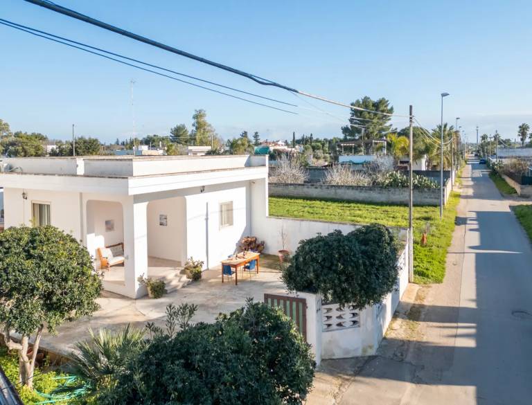 Family-friendly house with yard & barbeque | Pet-friendly in Porto Cesareo