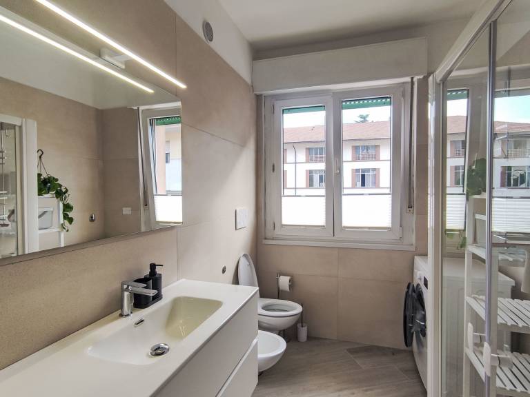 Holiday apartment with yard & patio — photo 4
