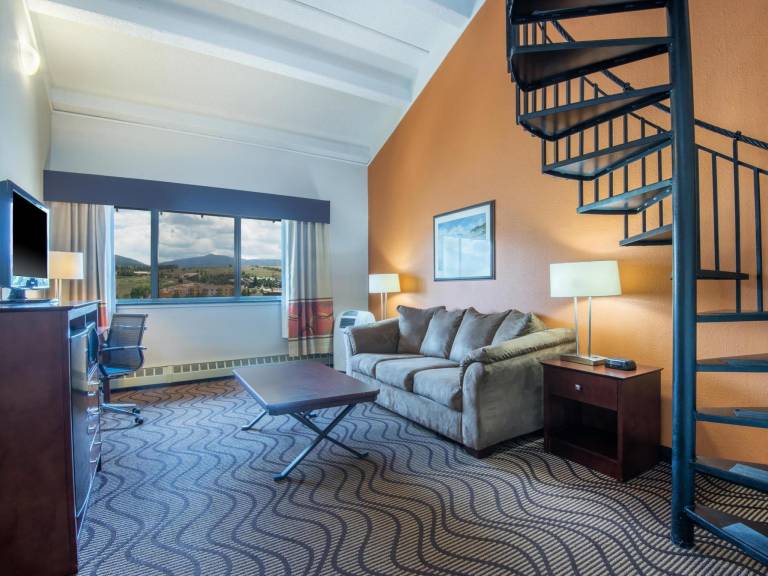 Mountain Valley Inn & Suites — photo 2
