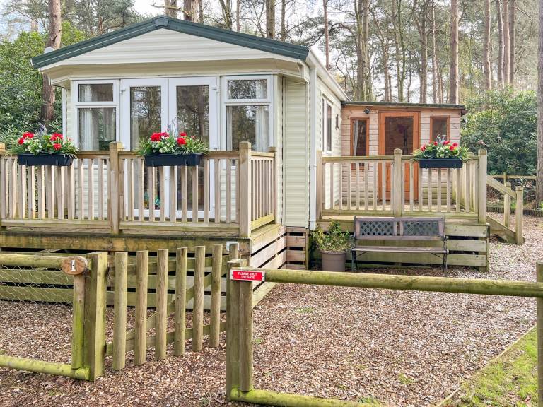 Cottage Holt