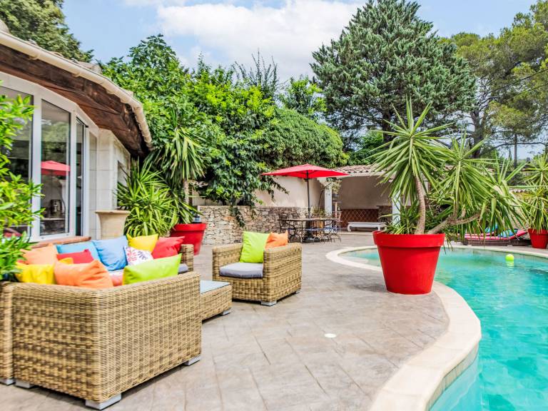 House with yard, terrace & private pool | Perfect for remote work — photo 2