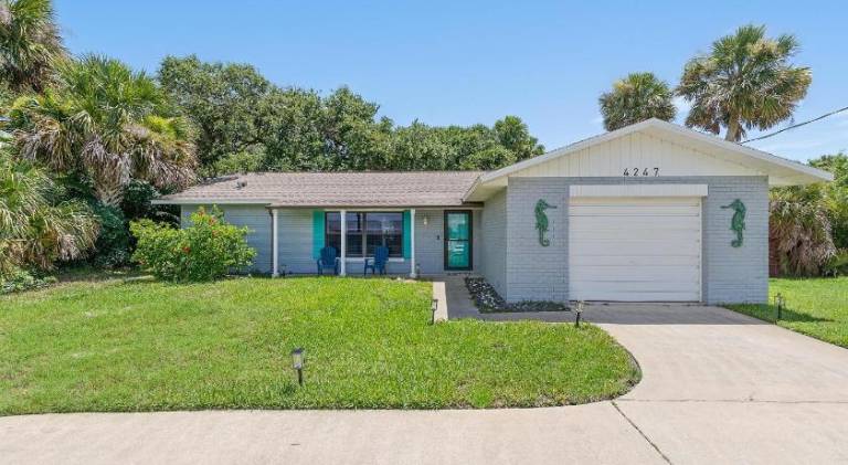 Vacation home with 2 rooms for 6 persons in Daytona Beach Shores, FL