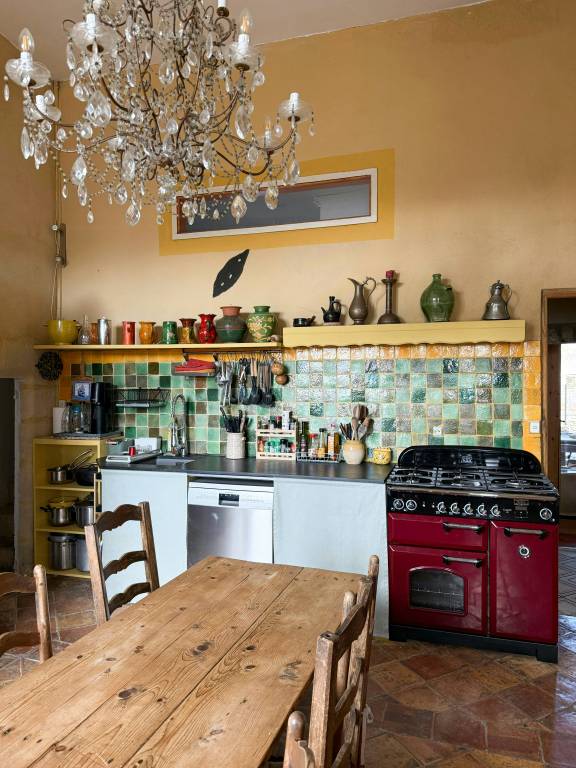 Family-oriented charming vacation home with garden, private pool & grill | Suitable for remote work | Pets allowed — photo 3